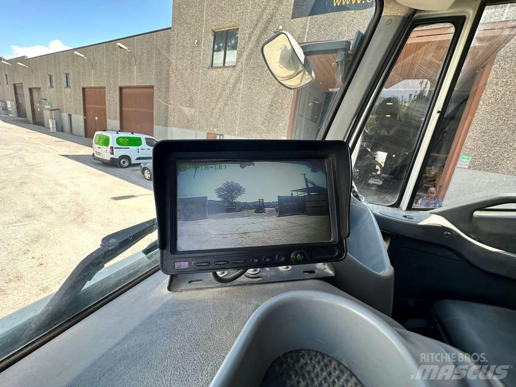 Iveco Trakker 410 Camion benne