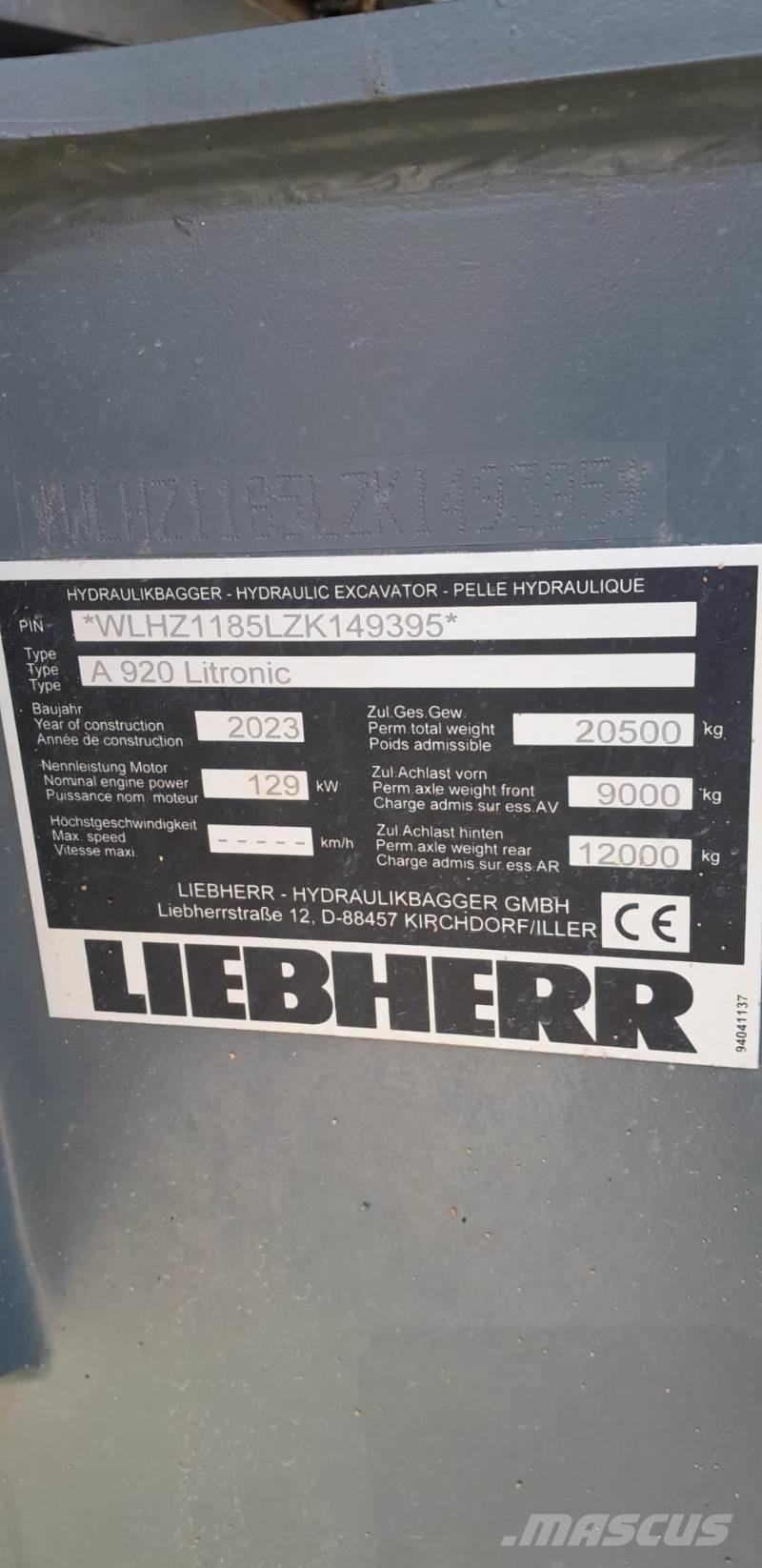 Liebherr A920 Pelle sur pneus