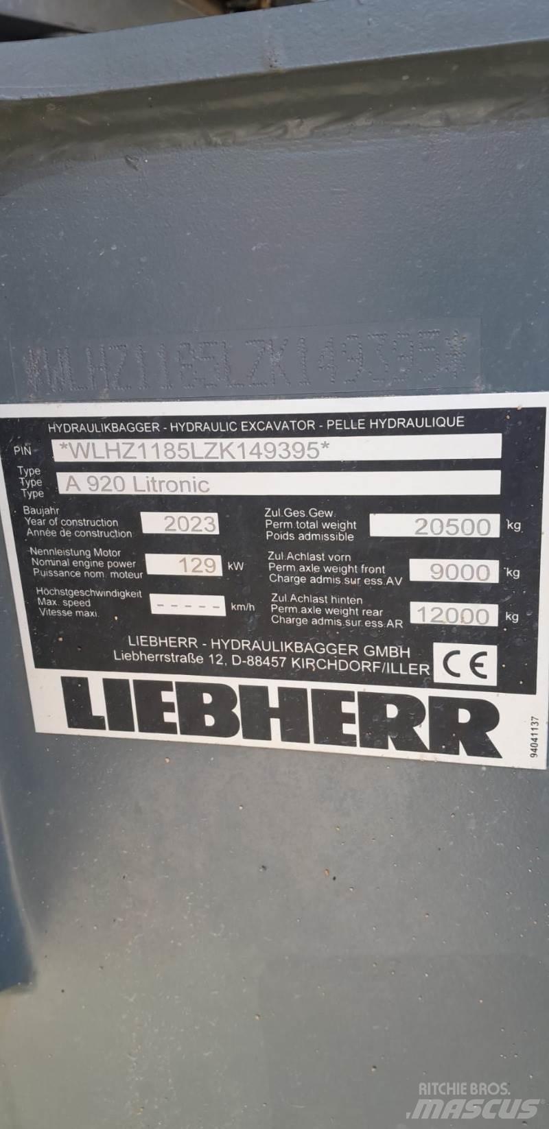 Liebherr A920 Pelle sur pneus
