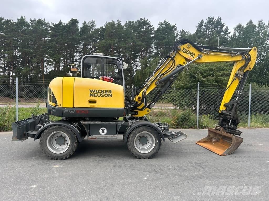 Wacker Neuson EW100 Pelle sur pneus