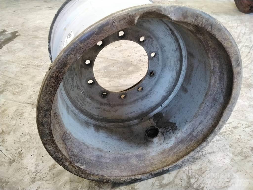 Valmet 860 24x26,5 Pneus, roues et jantes