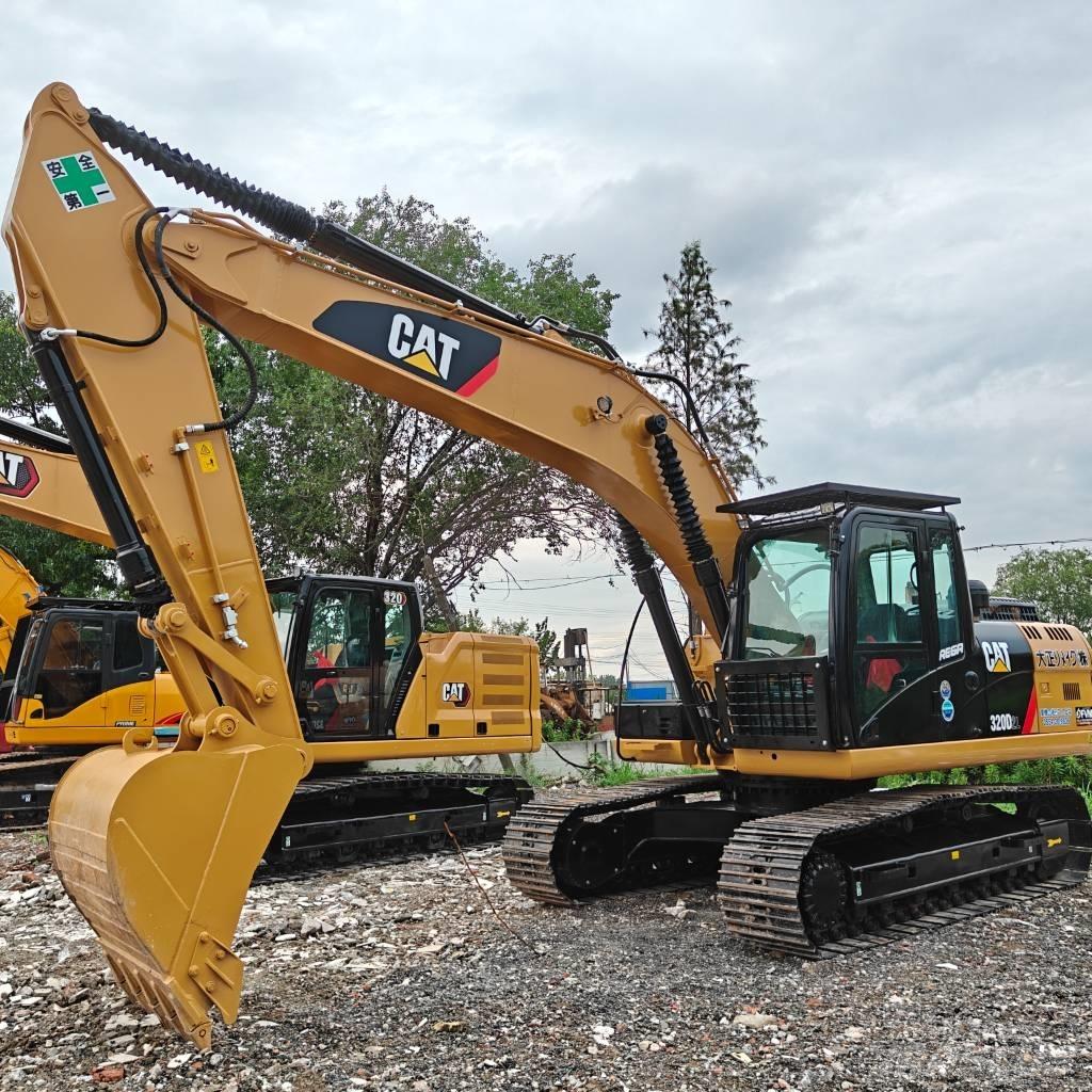 CAT 320D2 Pelle sur chenilles
