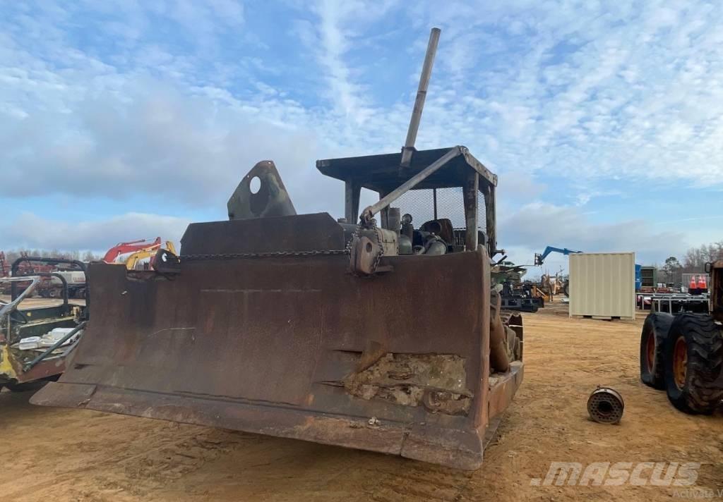 CAT D 7 E Bouteurs sur chenilles
