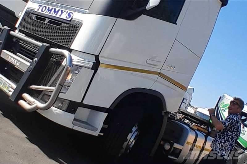 Volvo FH440 Autre camion