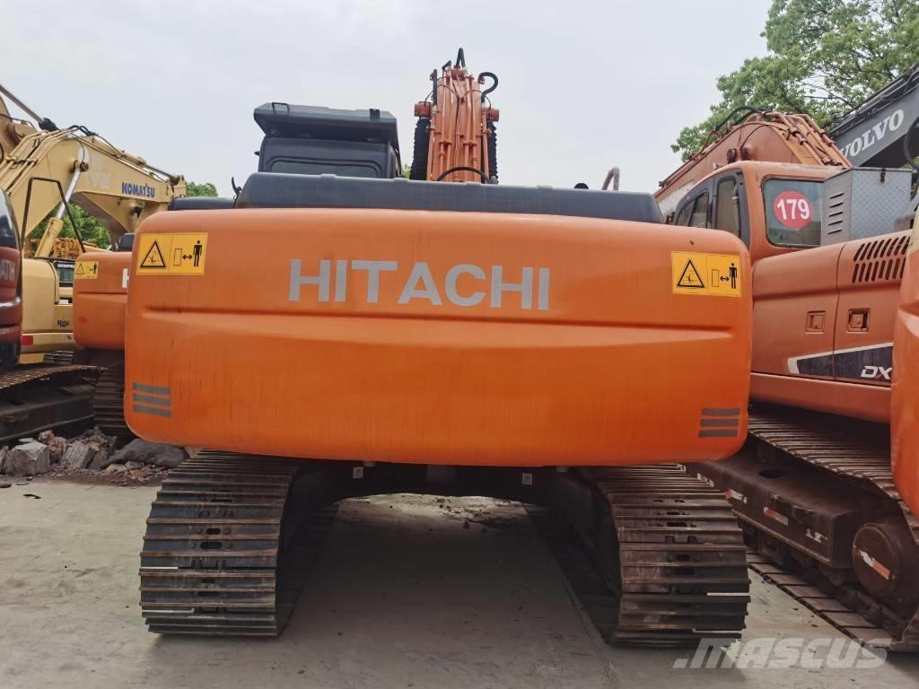 Hitachi ZX 200 Pelle sur chenilles