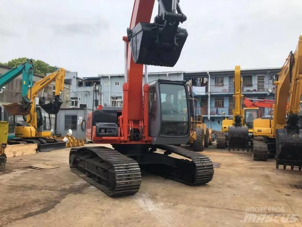 Hitachi ZX 210 Pelle sur chenilles