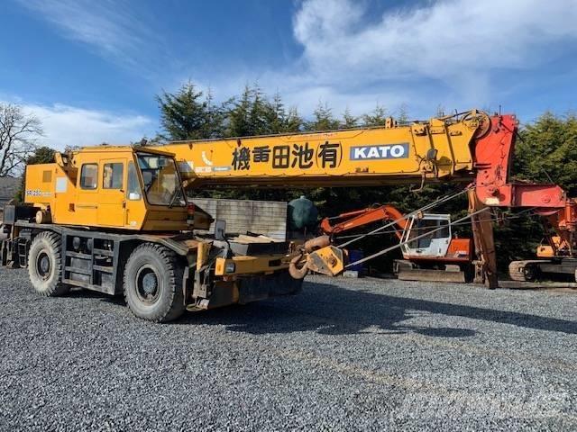 Kato KR30H Grues tout terrain
