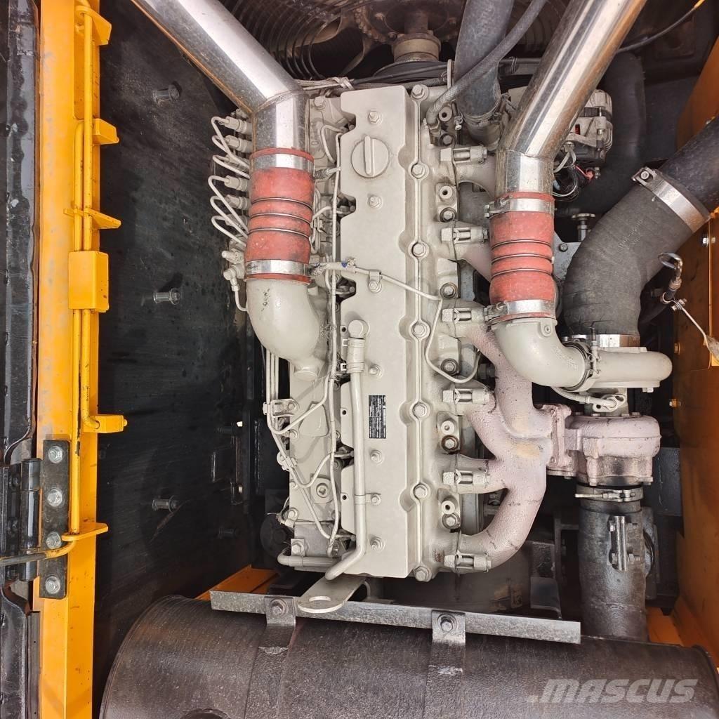 Hyundai 330LC-9T Pelle sur chenilles