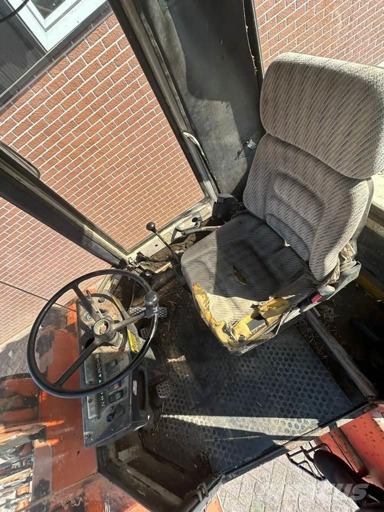 Schaeff SKL851 Chargeuse sur pneus