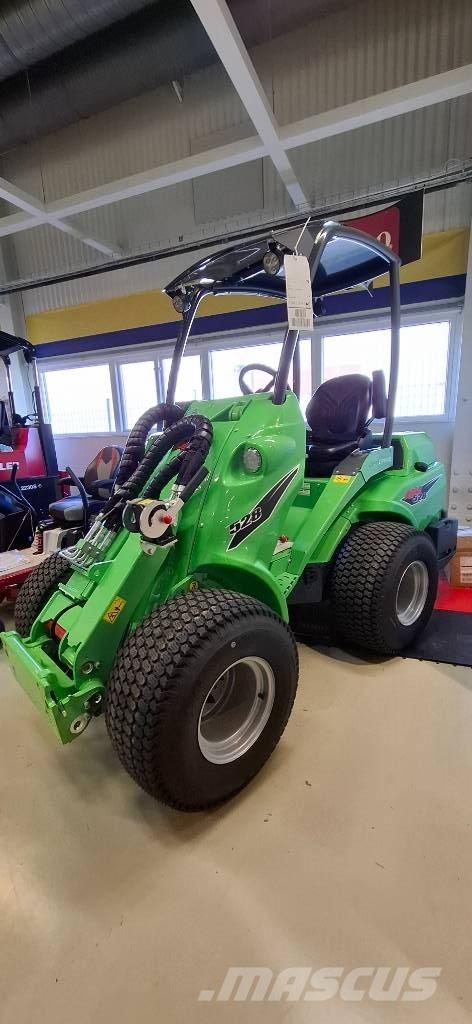 Avant 528 Chargeuse multifonction