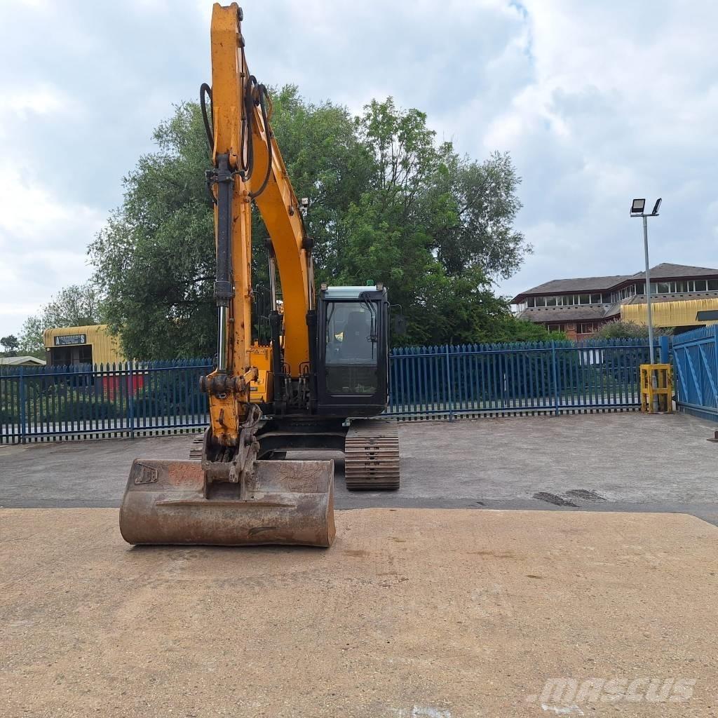 JCB JS 131 LC Pelle sur chenilles