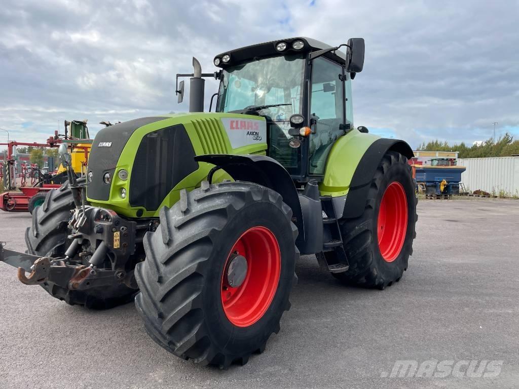 CLAAS Axion 850 Tracteur