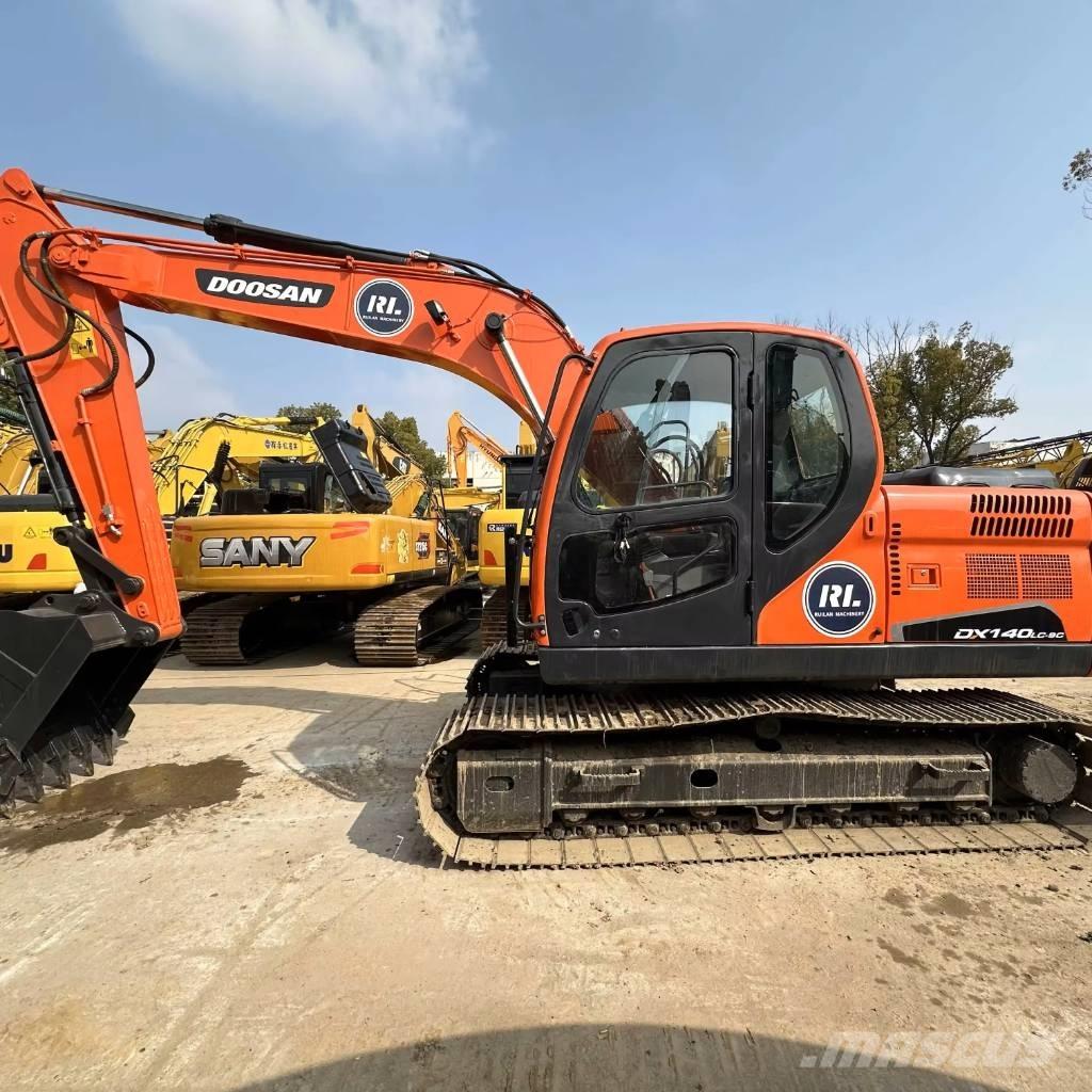 Doosan DX140LC-9C Pelle sur chenilles