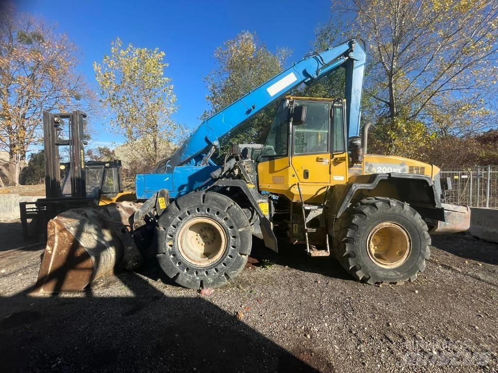 Komatsu WA 200 PT-5 Chargeuse sur pneus