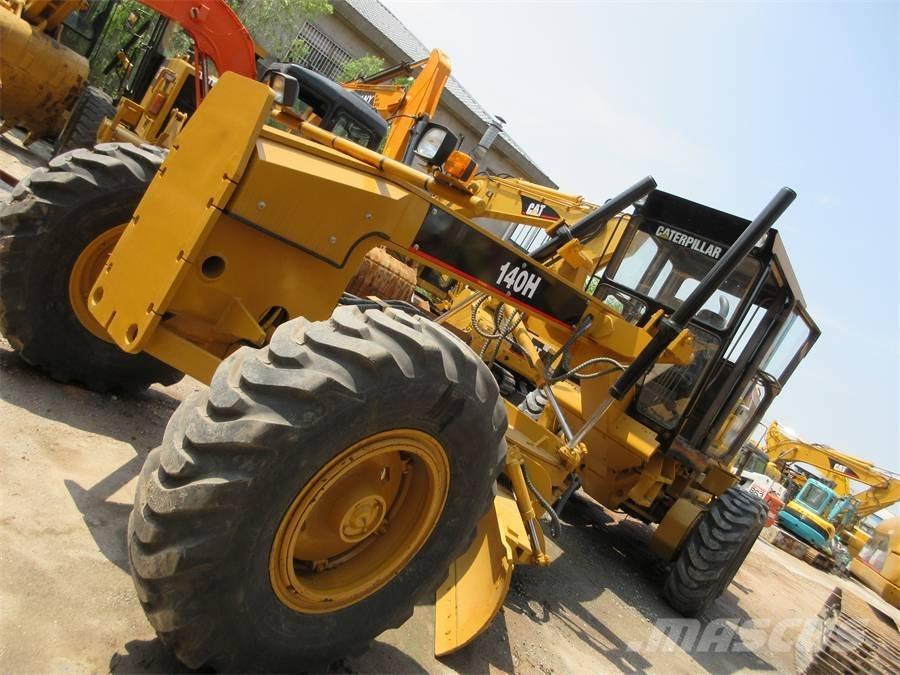 CAT 140 H Niveleuse