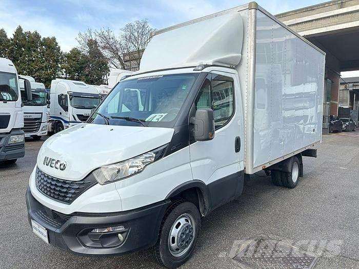 Iveco 35C14 Autre fourgon / utilitaire