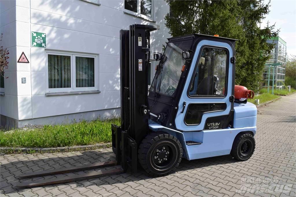 Utilev UT 30 Chariots GPL