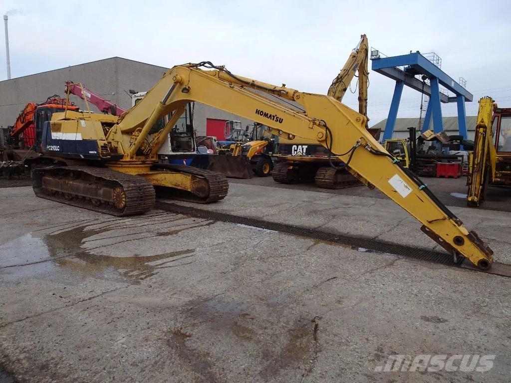 Komatsu PC210LC-5K Pelle sur chenilles