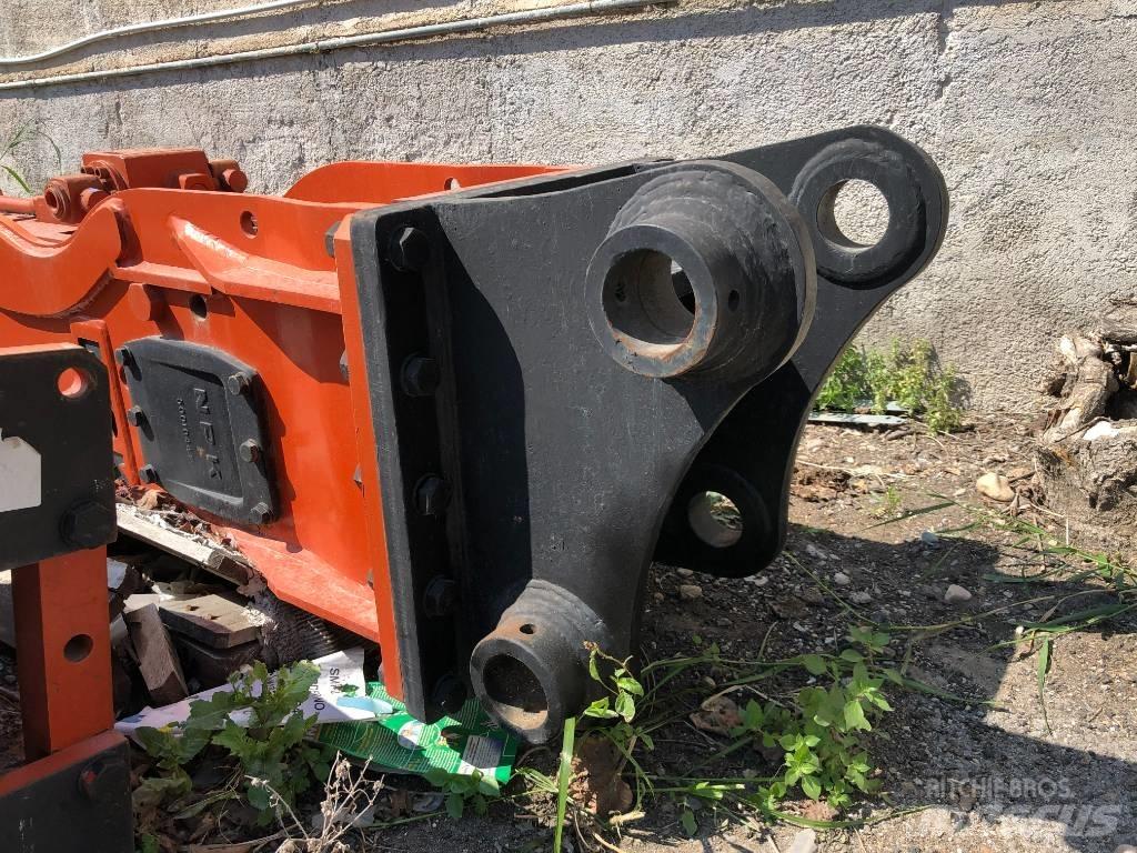 NPK E-210 C Marteau hydraulique