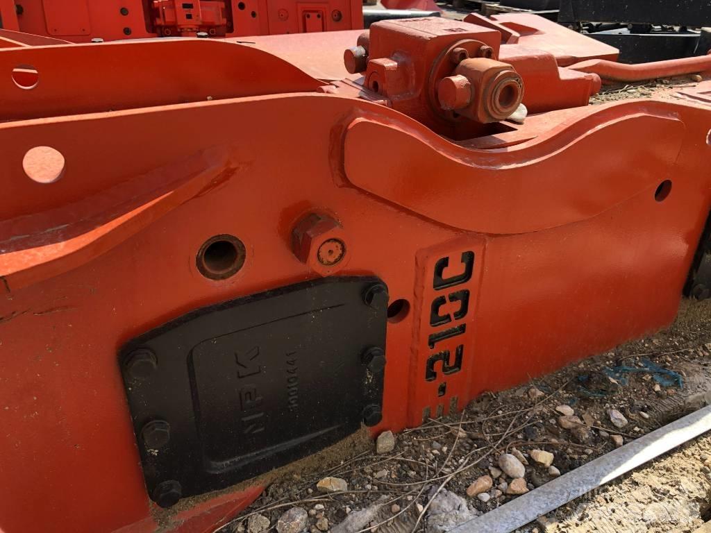 NPK E-210 C Marteau hydraulique