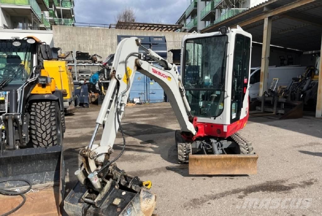 Takeuchi TB 216 Mini pelle < 7t