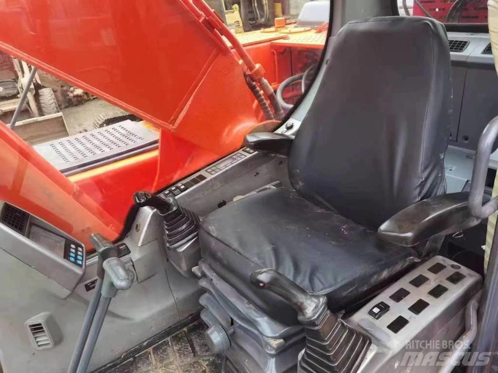 Doosan DX225LC Pelle sur chenilles