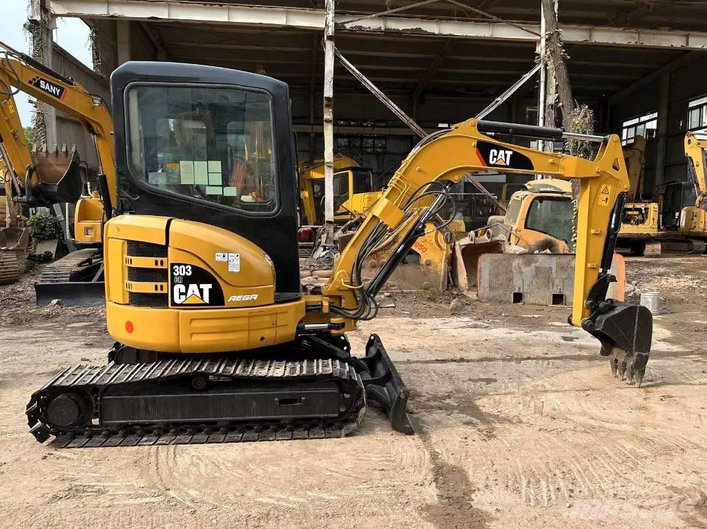 CAT 303 CR Mini pelle < 7t
