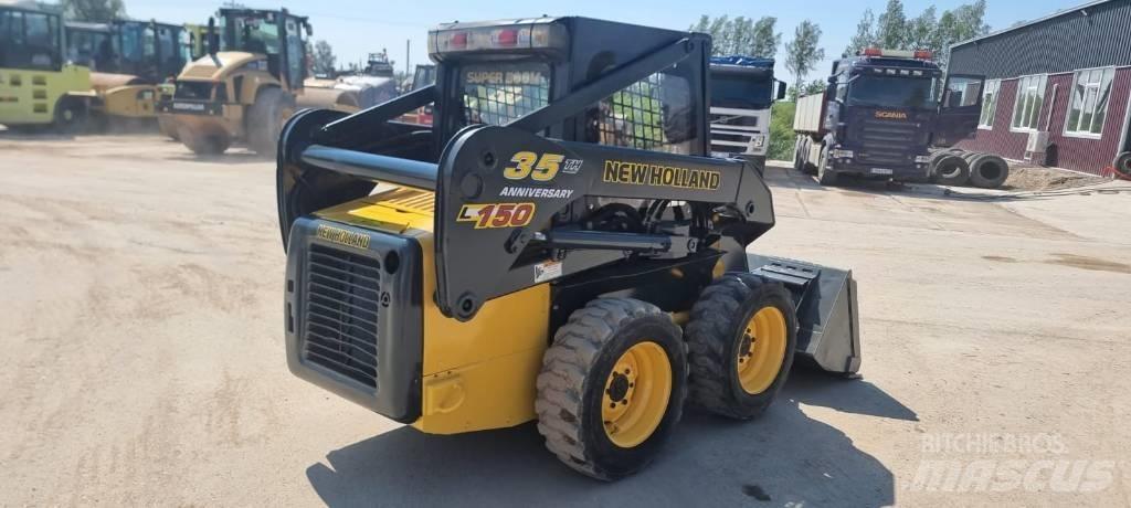 New Holland L 150 Mini chargeuse