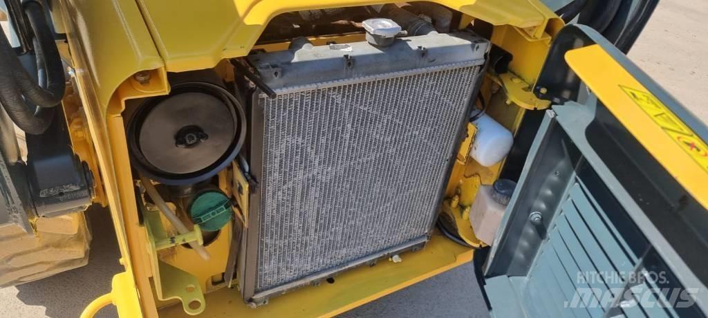 New Holland L 150 Mini chargeuse