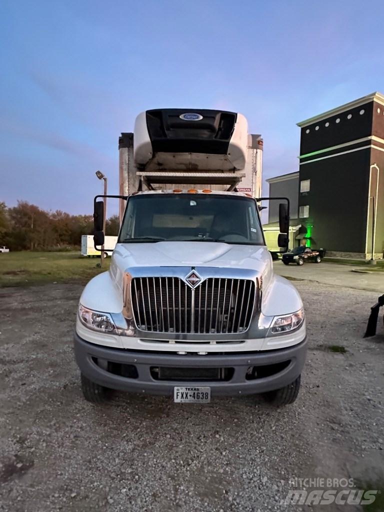 International 4300 Camion Fourgon