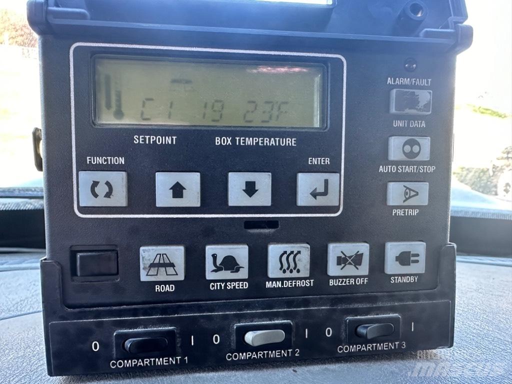 International 4300 Camion Fourgon
