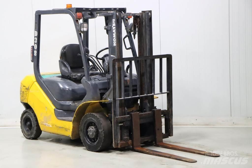 Komatsu FD25T-16 Chariots diesel