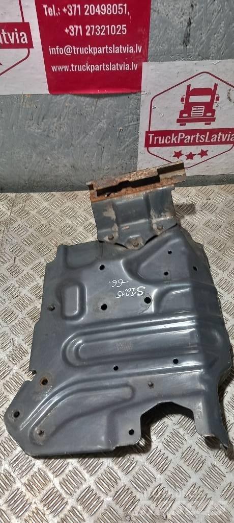 Scania R440  2105660 Cabines