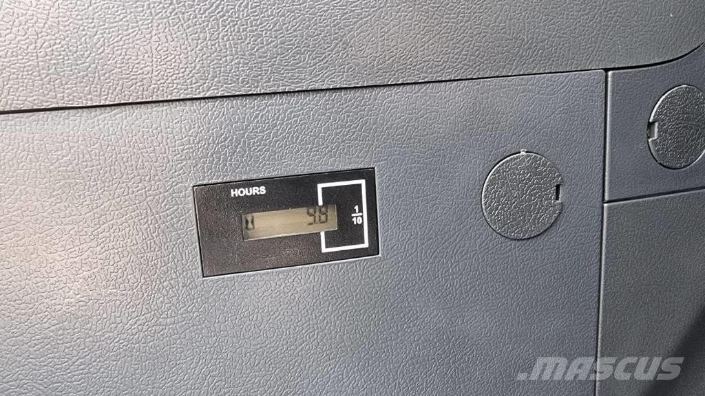 Hyundai HX 140 AL Pelle sur chenilles