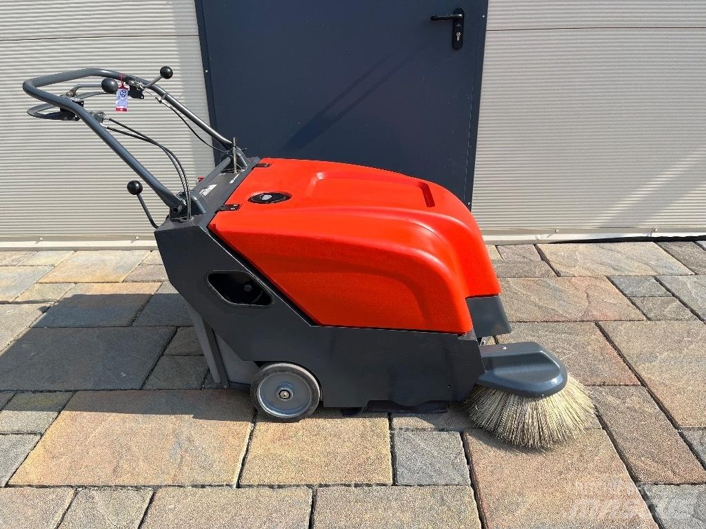 Hako B 800 Balayeuse / Autolaveuse