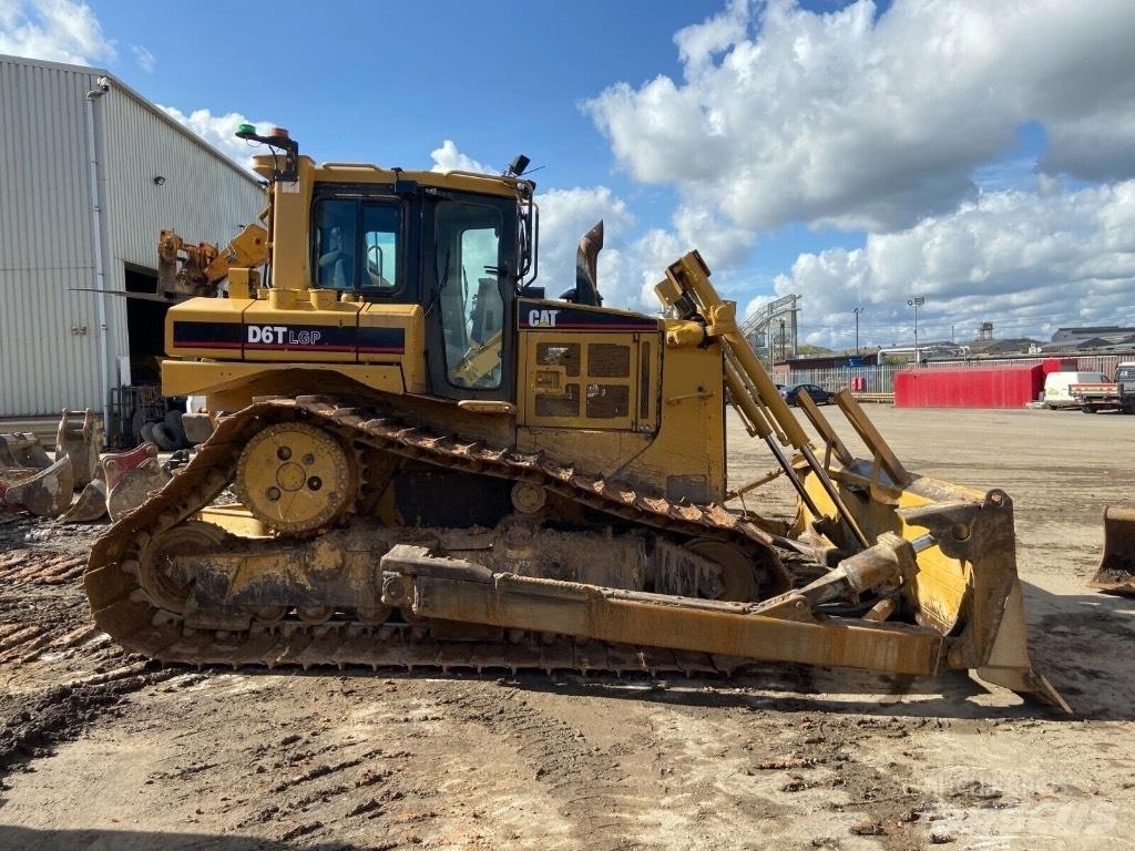CAT D 6 T LGP Bouteurs sur chenilles
