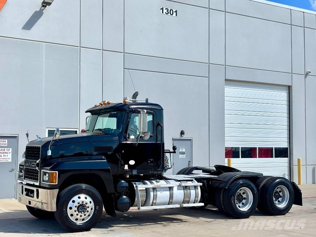 Mack Pinnacle Tracteur routier
