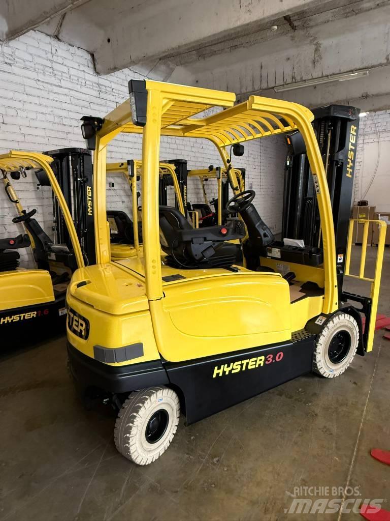 Hyster J3.0XN Chariots élévateurs électriques