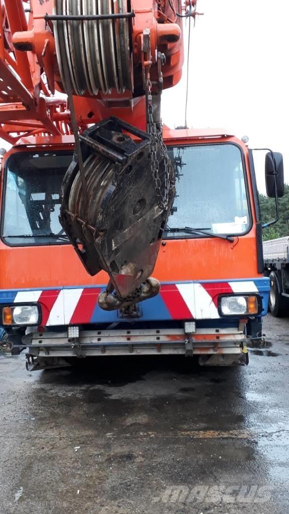Liebherr LTM 1090-2 Grues tout terrain