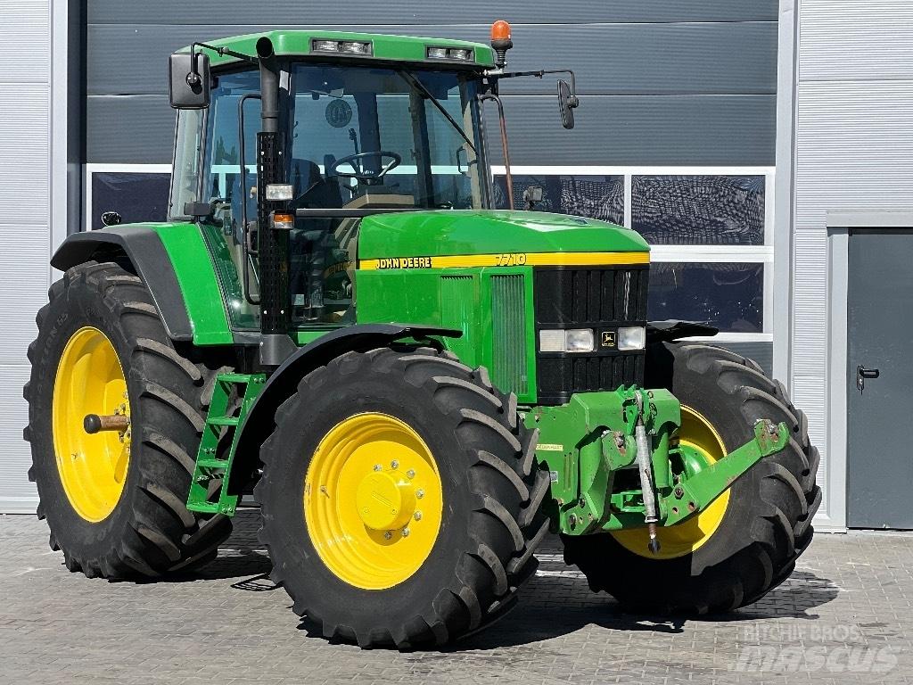 John Deere 7710 PQ Tracteur