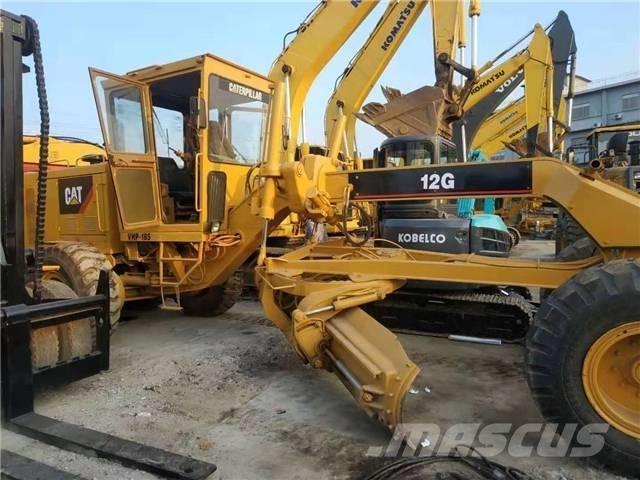 CAT 12G Niveleuse