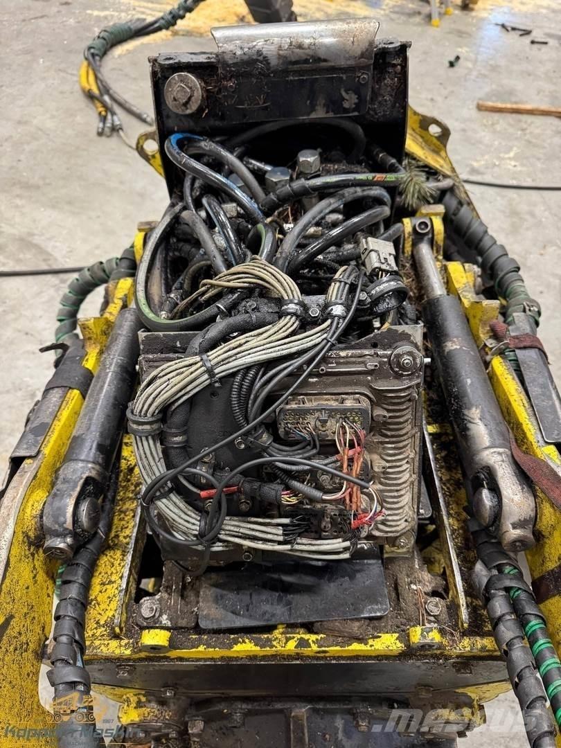 John Deere H415 Tête d'abattage / ébranchage