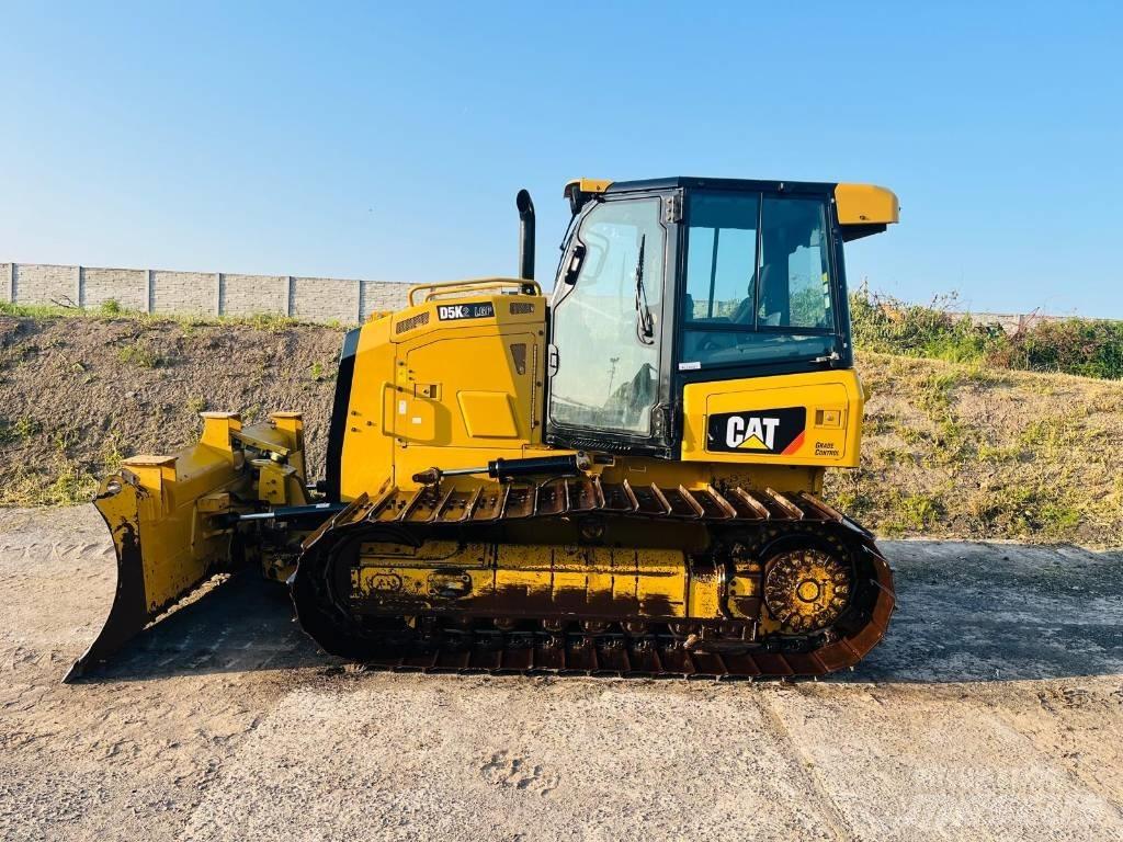 CAT D 5 K 2 LGP Bouteurs sur chenilles