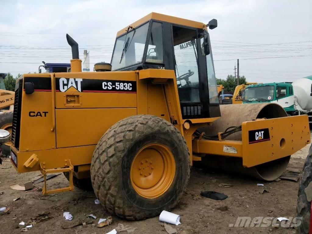 CAT CS583C Rouleaux monocylindre