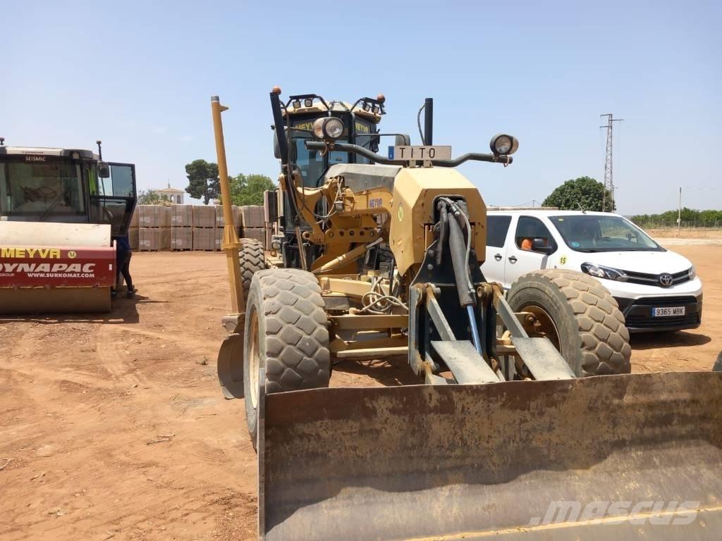 CAT 140 M Niveleuse