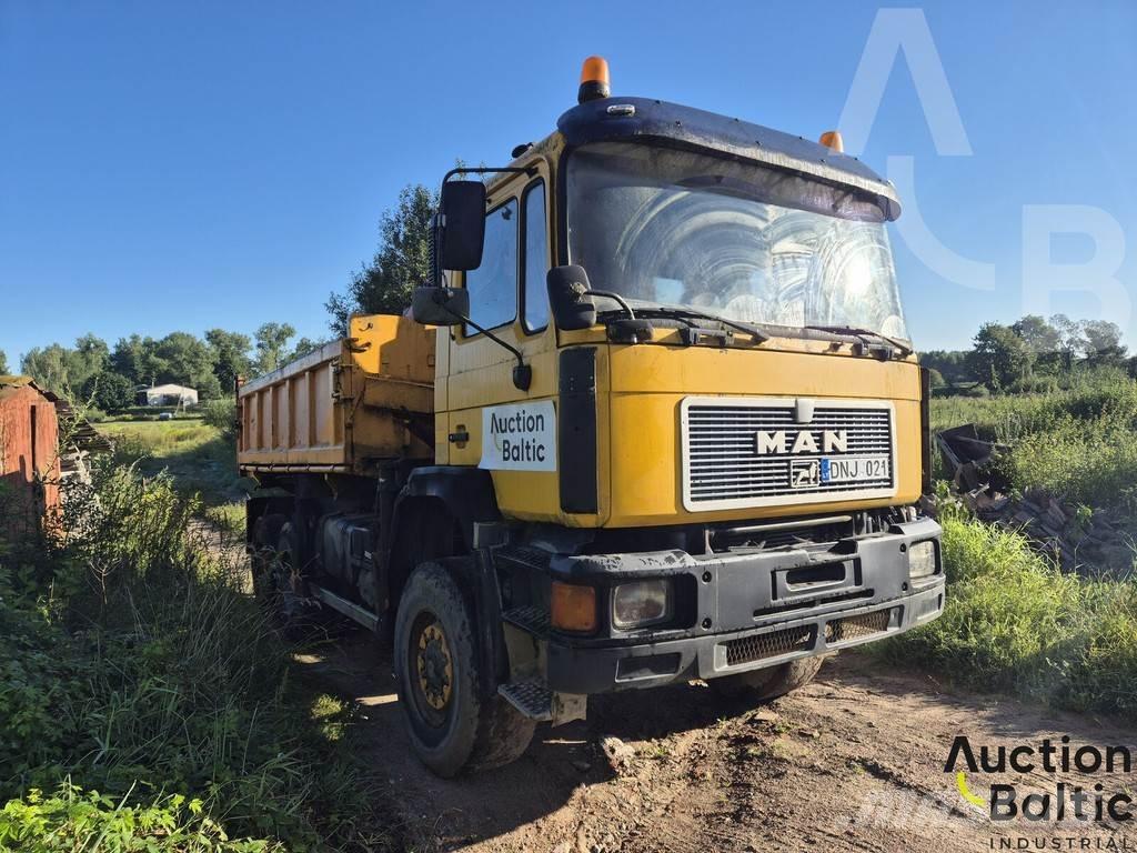 MAN 22.372 Camion benne