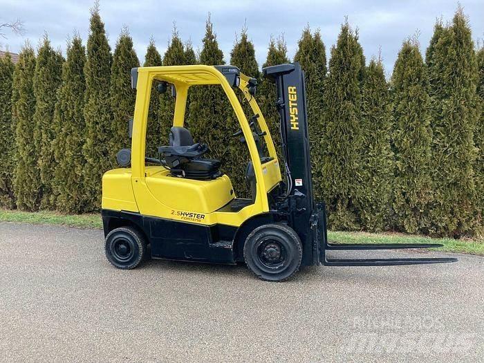 Hyster H2.5Ft Gerbeur accompagnant