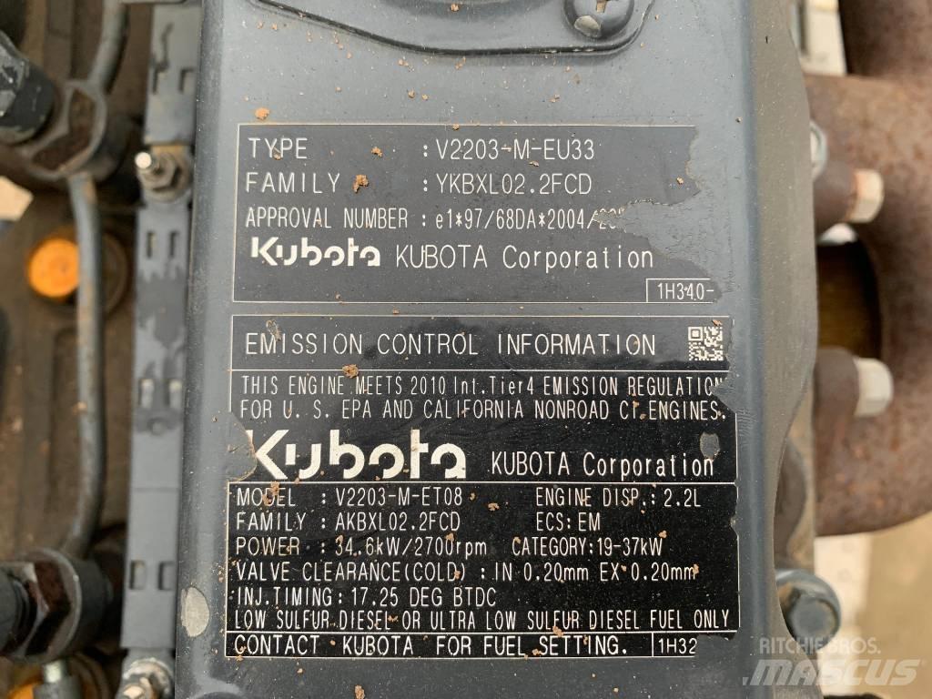Kubota V 2203 ENGINE Moteur
