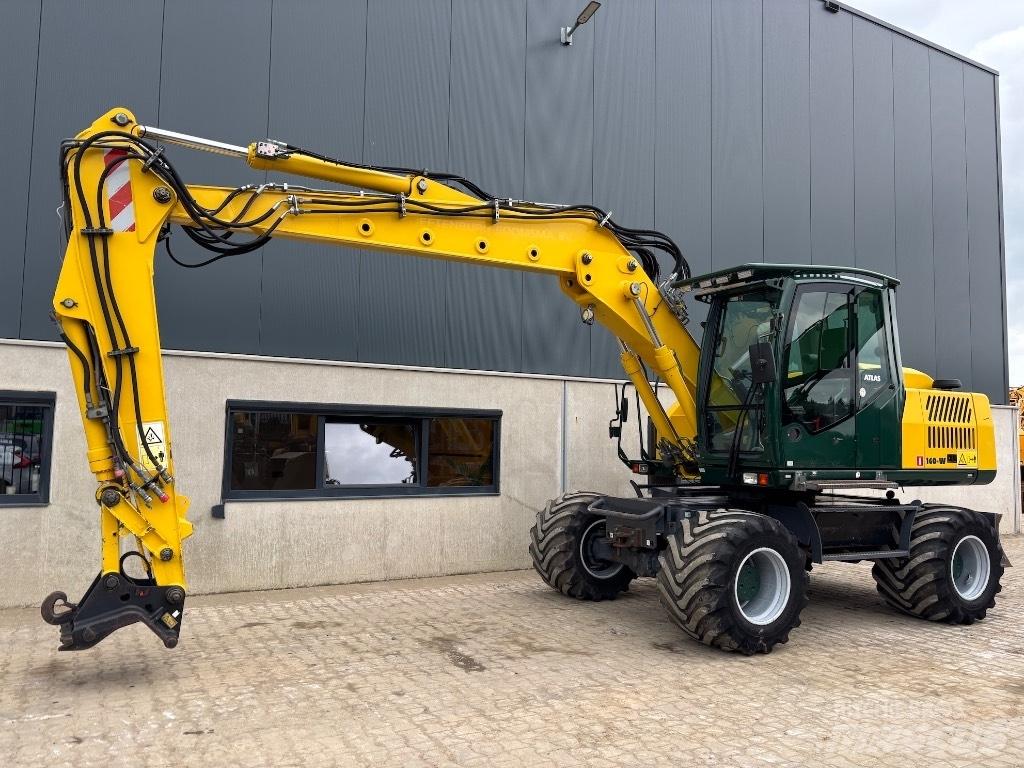 Atlas 160 W - 140 W Pelle sur pneus
