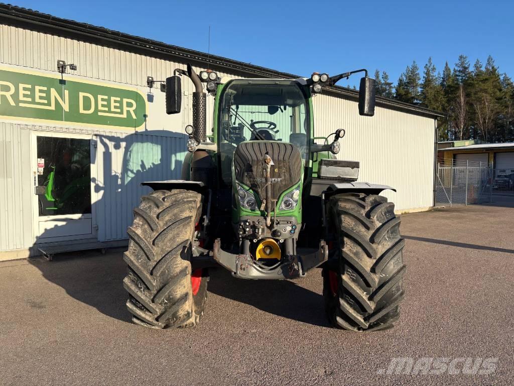 Fendt 724 Vario TMS Tracteur